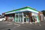 コンビニ　ファミリーマート 相良海岸店（コンビニ）まで242m