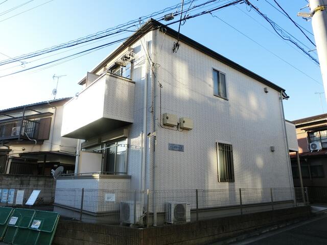 建物外観　外壁タイル貼り