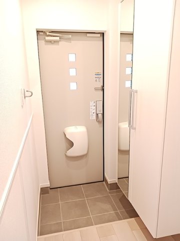 玄関　落ち着いた玄関です