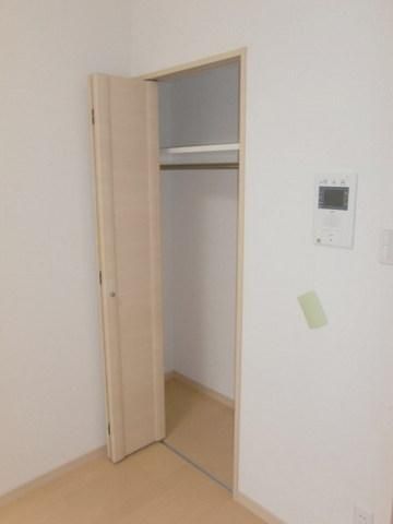 収納　収納もしっかり付いてます。