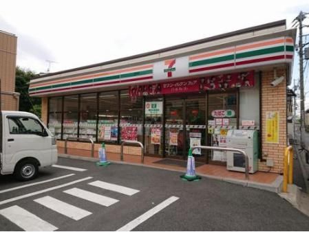 コンビニ　セブンイレブン大田区西蒲田1丁目店（コンビニ）まで90m