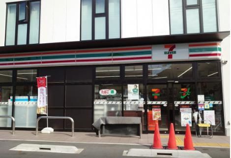 コンビニ　セブンイレブン大田区西蒲田4丁目店（コンビニ）まで270m
