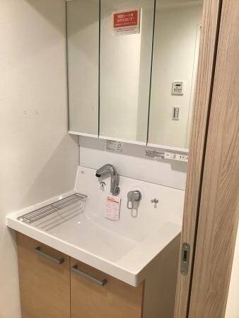 洗面設備　洗面化粧台