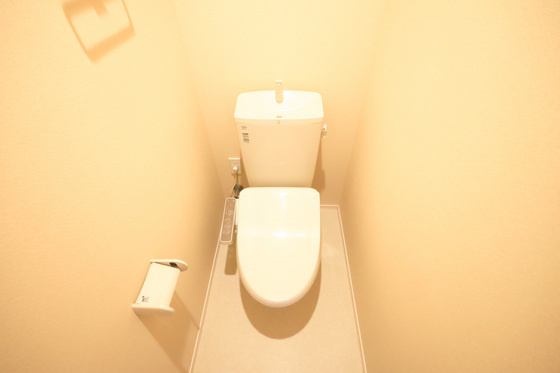トイレ　※別部屋の写真です