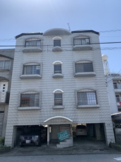 建物外観　現況が相違する場合は現況を優先致します。