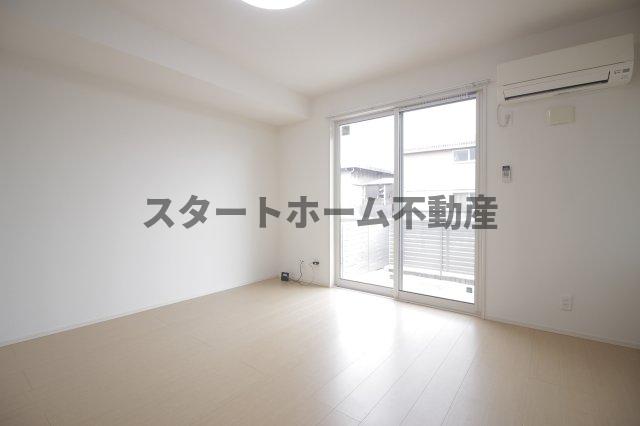 居室・リビング　ゆったり過ごせる居間です