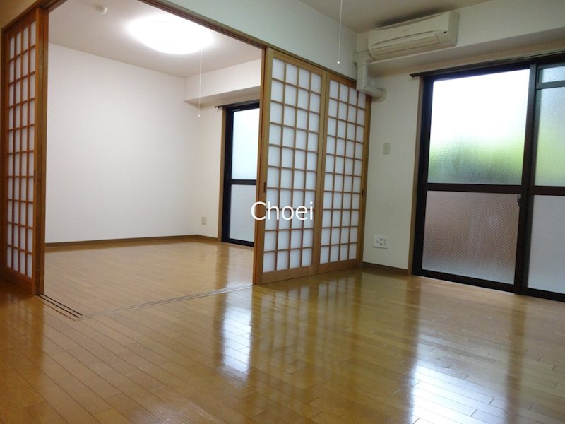 居室・リビング　※別部屋の写真です
