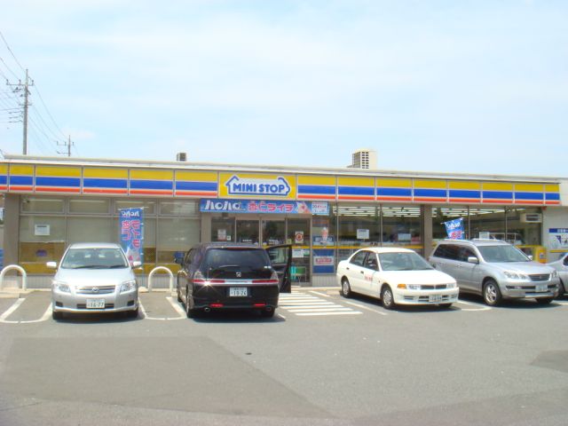 コンビニ　ミニストップ（コンビニ）まで790m
