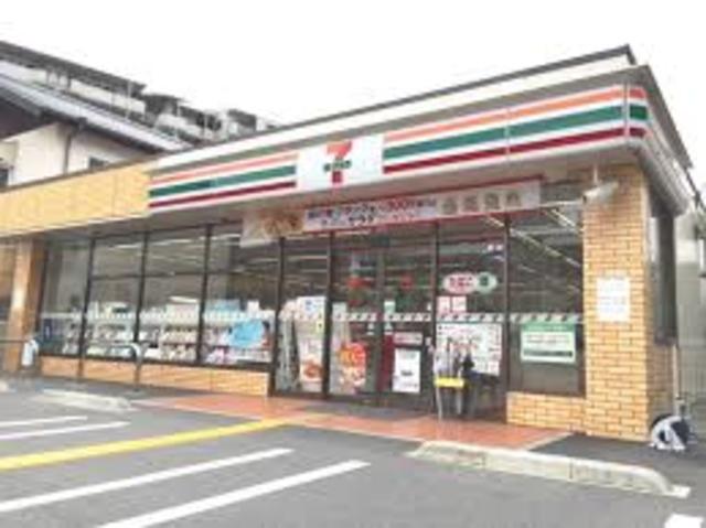 コンビニ　セブンイレブン伊丹南鈴原2丁目店（コンビニ）まで594m