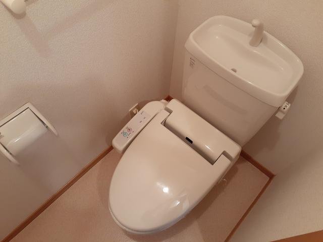 トイレ　コンパクトで使いやすいトイレです