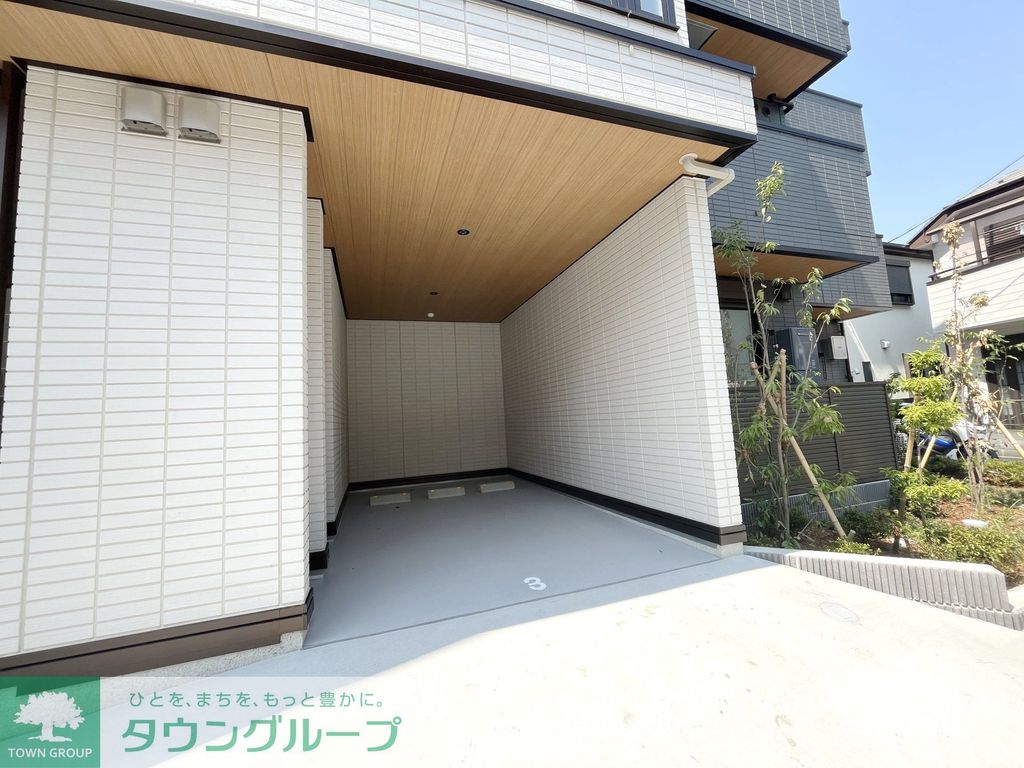 駐車場　バルコニー