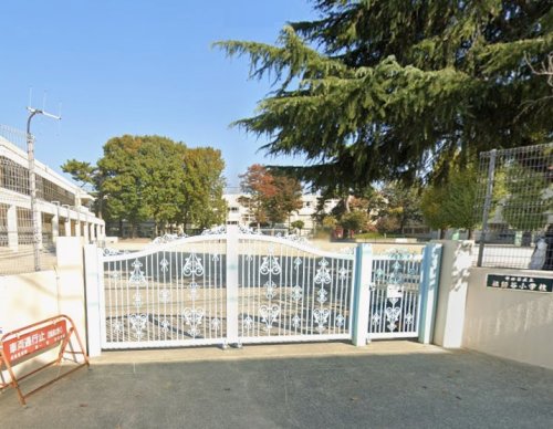 小学校　世田谷区立祖師谷小学校（小学校）まで1179m
