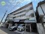 建物外観　瓦屋根が特徴です