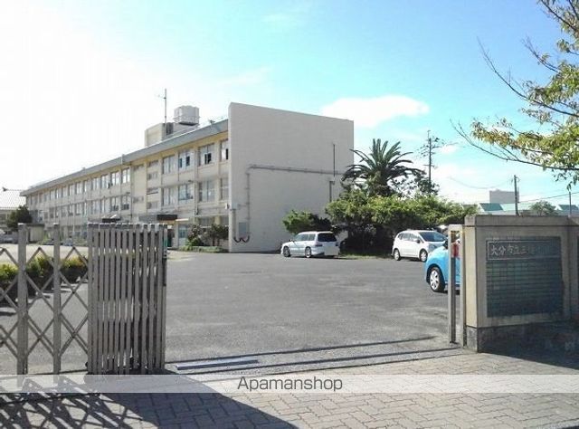 小学校　三佐小学校（小学校）まで700m