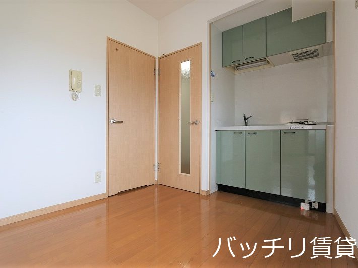 居室・リビング　別号室同タイプのイメージ。現状を優先いたします。