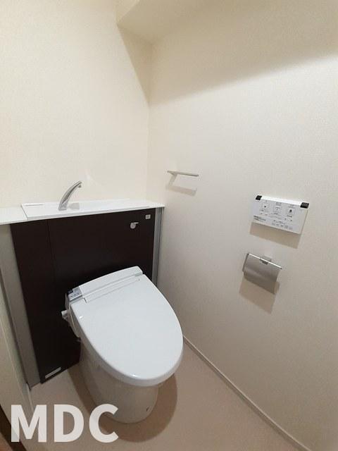 ＪＲ徳島線 徳島駅 徒歩13分 5階建 築11年のトイレ写真