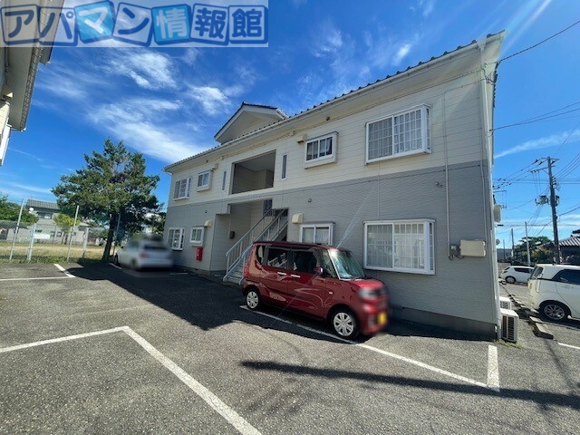 ハイツ西町B