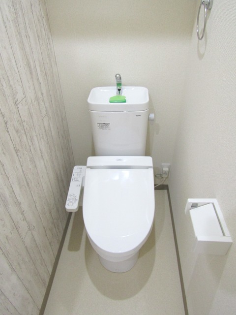 フジパレス西住之江VI番館のトイレ写真