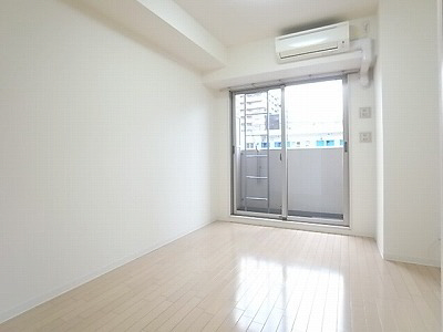 居室・リビング　写真は同マンションの別のお部屋のものです