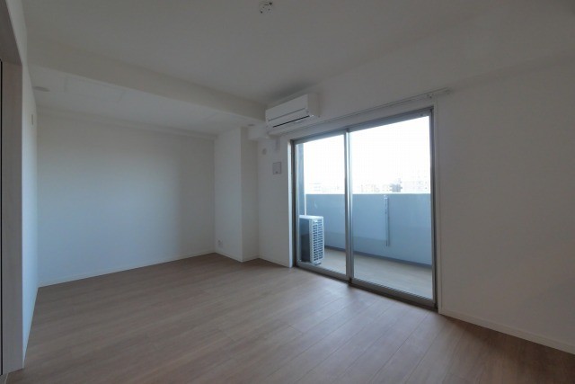 S-RESIDENCE伊都Attirantの居間写真
