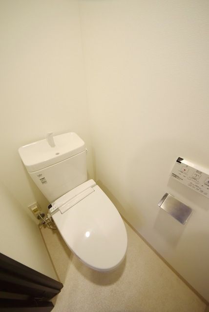 エムレジデンス両国森下のトイレ写真