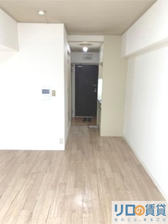 ステュディオ新御堂の居間写真