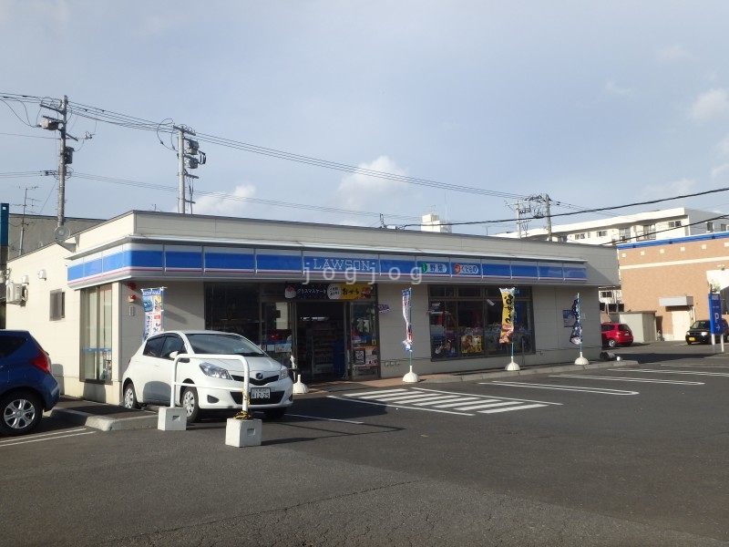 コンビニ　ローソン札幌二十四軒3条店（コンビニ）まで756m