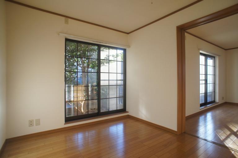 下高井戸戸建-下高井戸3丁目-の居間写真