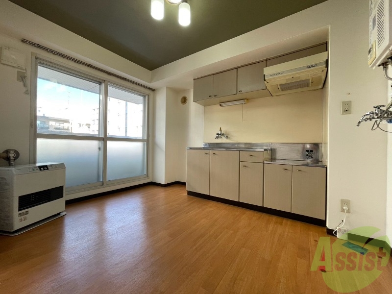 居室・リビング　広くてキレイなお部屋が広がっていて、充実した生活が送れそう。