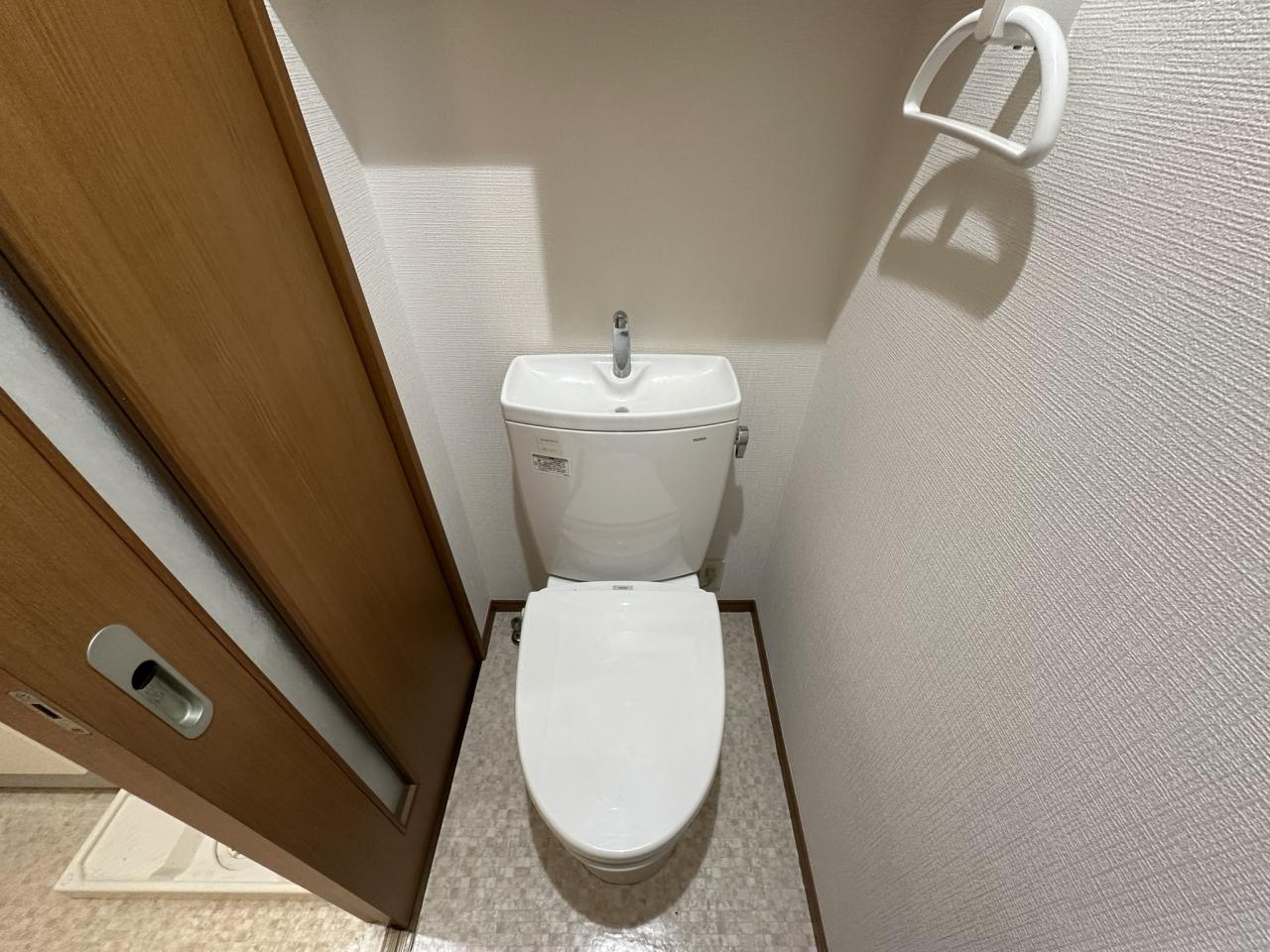 メゾン215のトイレ写真
