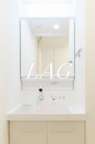 洗面設備　洗面台です。