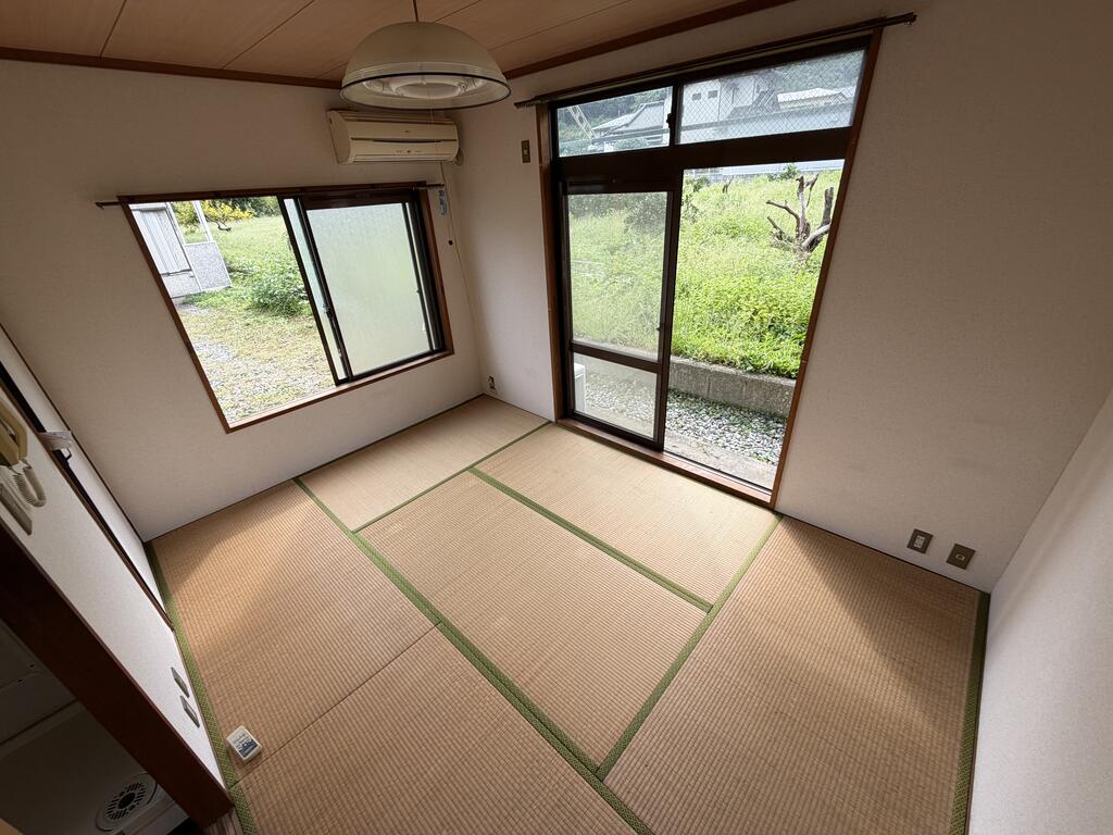 メゾンバウアーの居間写真