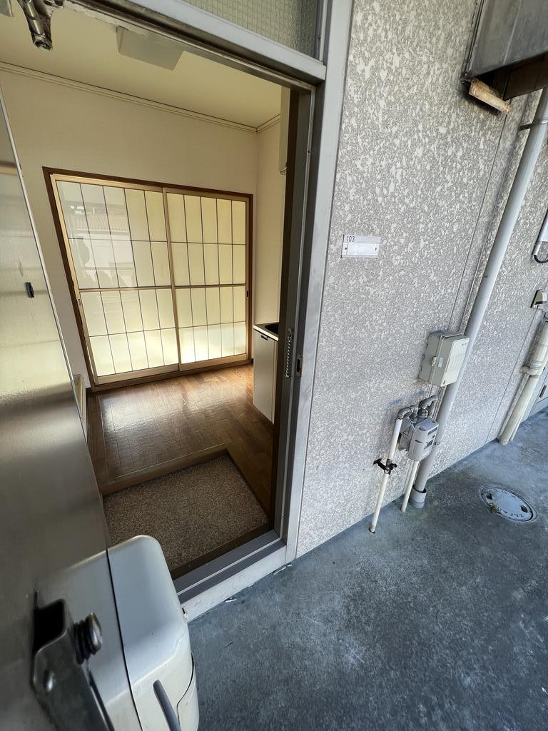 メゾンバウアーの玄関写真