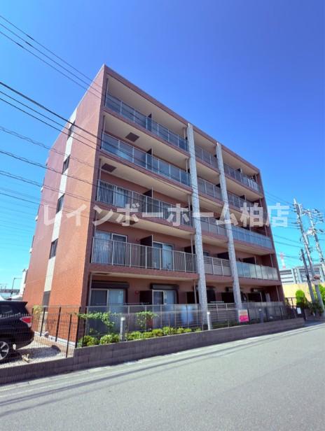 建物外観　落ち着いた雰囲気の外観です