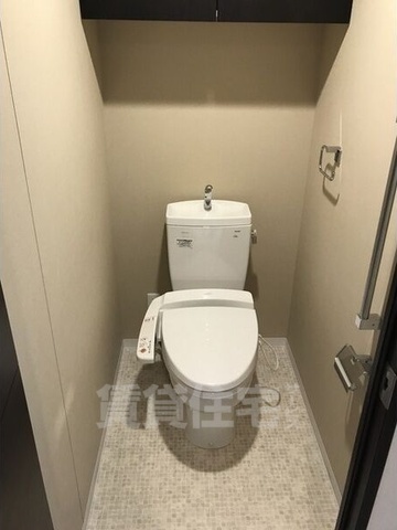 地下鉄谷町線 天神橋筋六丁目駅 徒歩5分 45階建 築17年のトイレ写真
