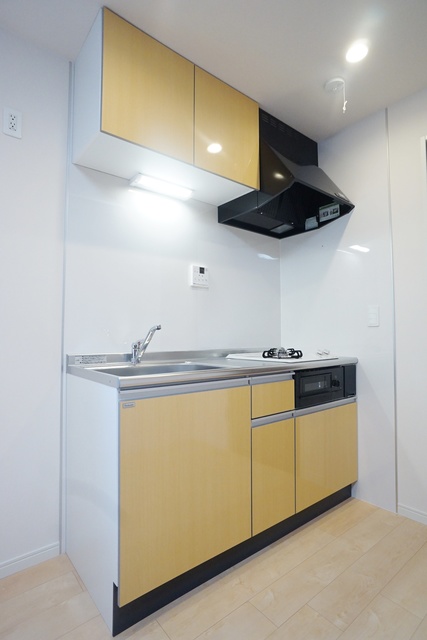 キッチン　参考写真（同建物別部屋のものです）