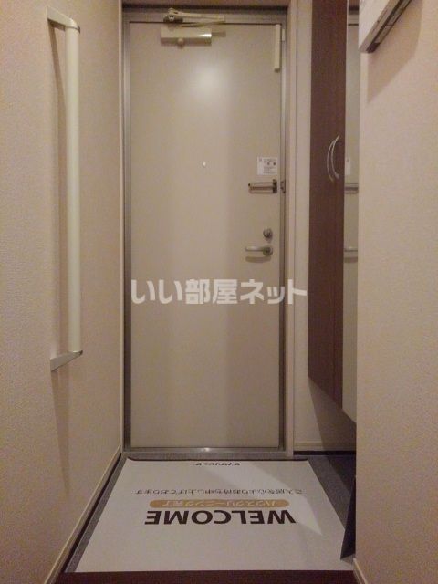 名鉄豊川線 稲荷口駅 徒歩10分 2階建 築8年の玄関写真