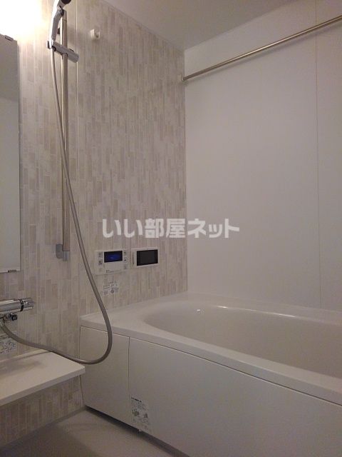名鉄豊川線 稲荷口駅 徒歩10分 2階建 築8年の風呂写真