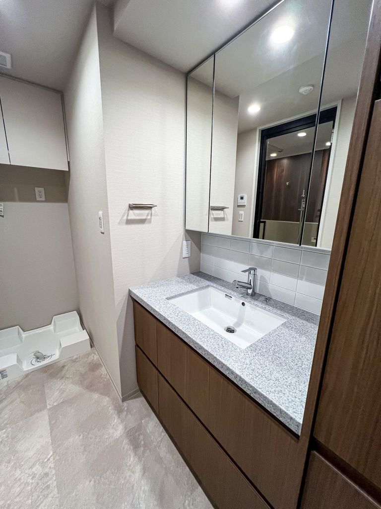 洗面設備　同タイプ別部屋の写真です。