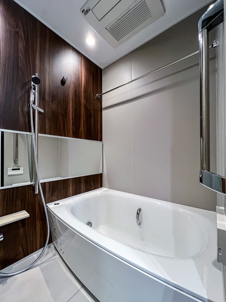 バス・シャワールーム　同タイプ別部屋の写真です。