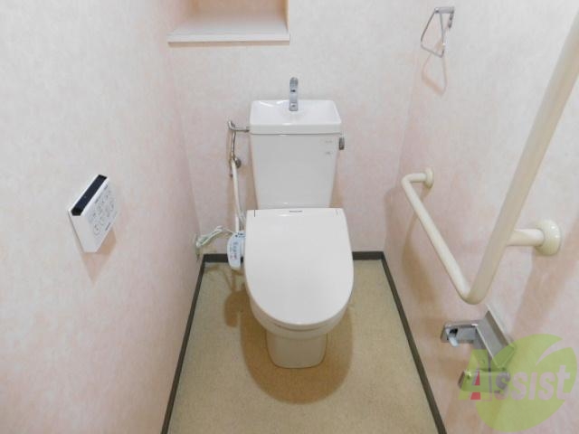 トイレ　トイレもゆったりしております