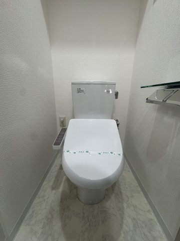 インボイス難波南レジデンスのトイレ写真