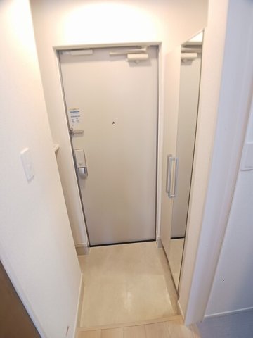 玄関　シンプルで使いやすい玄関です