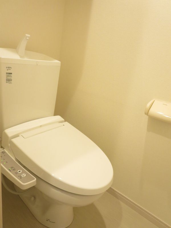 ＪＲ武蔵野線 船橋法典駅 徒歩10分 3階建 築11年のトイレ写真