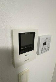 セキュリティ　モニター付きインターホンで急な来客も安心です。