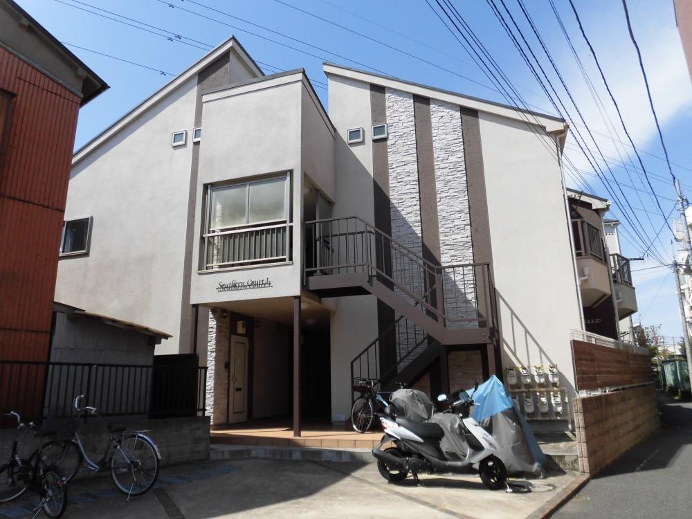 建物外観　角部屋・２面採光！バイク駐輪相談可♪