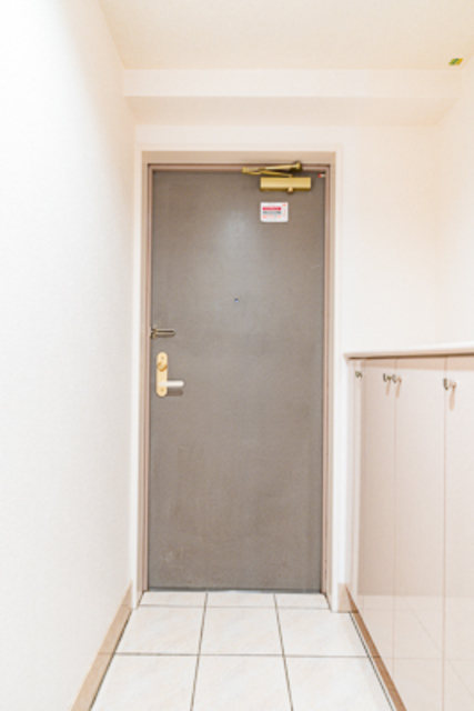 玄関　※写真は同タイプ住戸です。