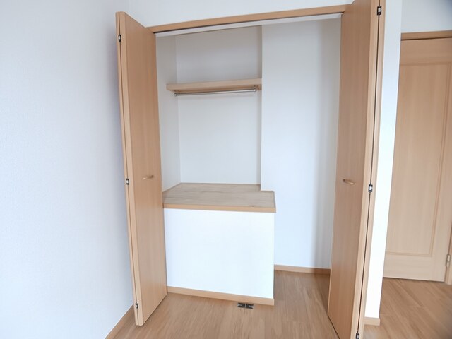 収納　寝室内収納（クローゼット・１間分）完備
