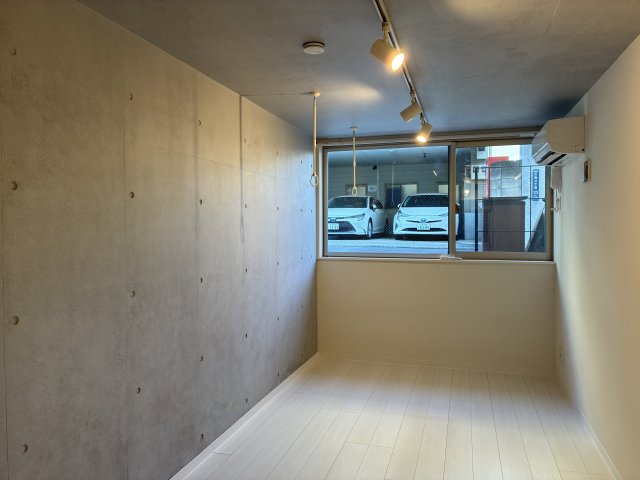 居室・リビング　写真は別部屋です、参考写真としてご覧ください。１階表記ですが