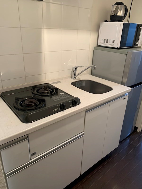 キッチン　弊社は都内全域の家具家電付き物件をご紹介可能です。